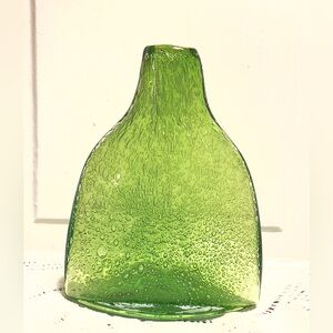 Vintage Mid-Century Modern Green Bullicante Controlled Bubble Art Glass Vase